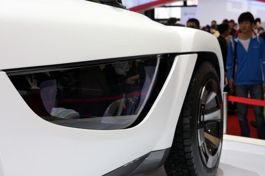  ChangAn E301 Concept 2009 года  (фото 37 из 69)